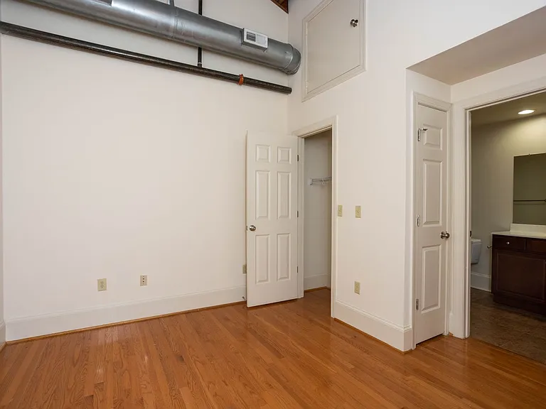10 S Randolph St #10H — Photo 9