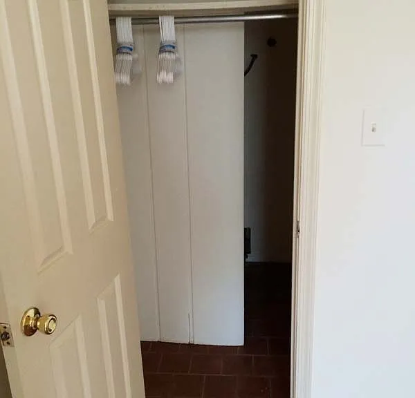 1114 E St SE #B — Photo 7