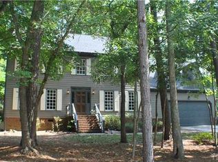 102 Cunningham Ct, Cary, NC 27511