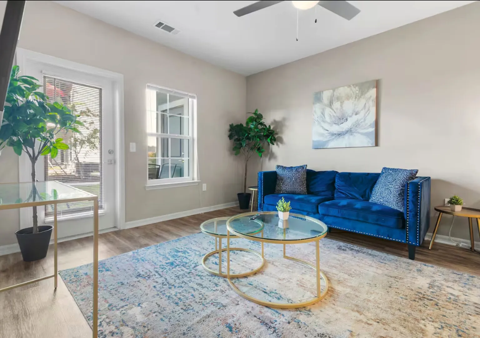 Contemporary Haven/Modern Amenities! Ground Floor! — Photo 1