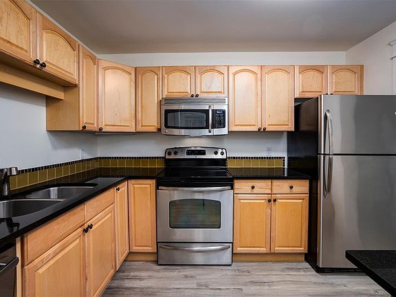 5th image of 3108 Barons Rd #308