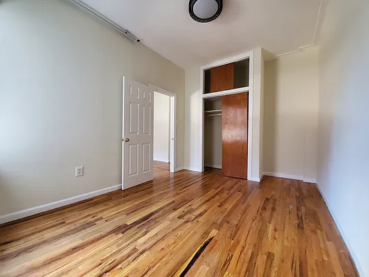 Rented by NYC Realty Brokers LLC | media 11