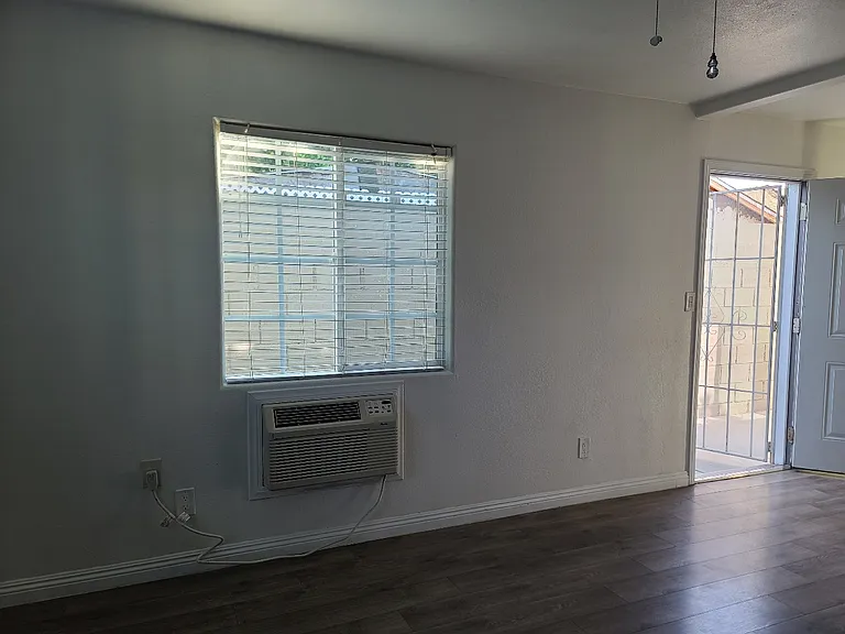 8826 Tyrone Ave #1 — Photo 6