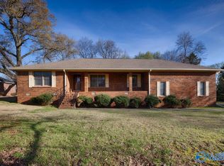 105 Oakhurst Dr, Madison, AL 35758