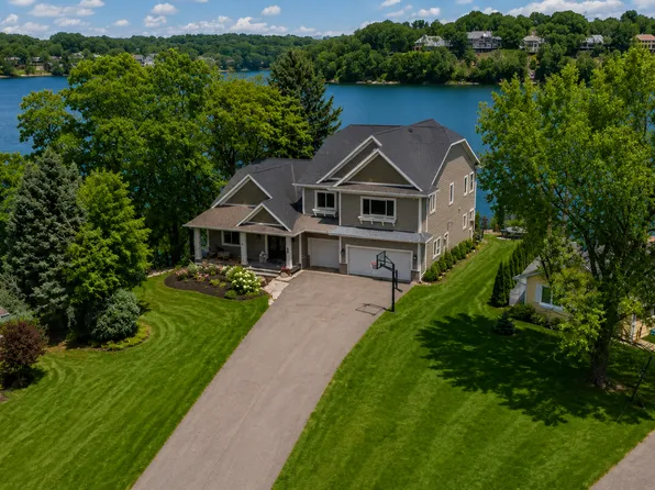 3396 Kings Point Rd, Excelsior, MN 55331
