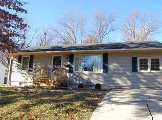 609 Ruby St, Carrollton, MO 64633