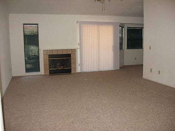 3rd image of 4545 Fox Valley Cir