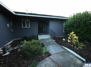 40 Olympic Pl, Sequim, WA 98382