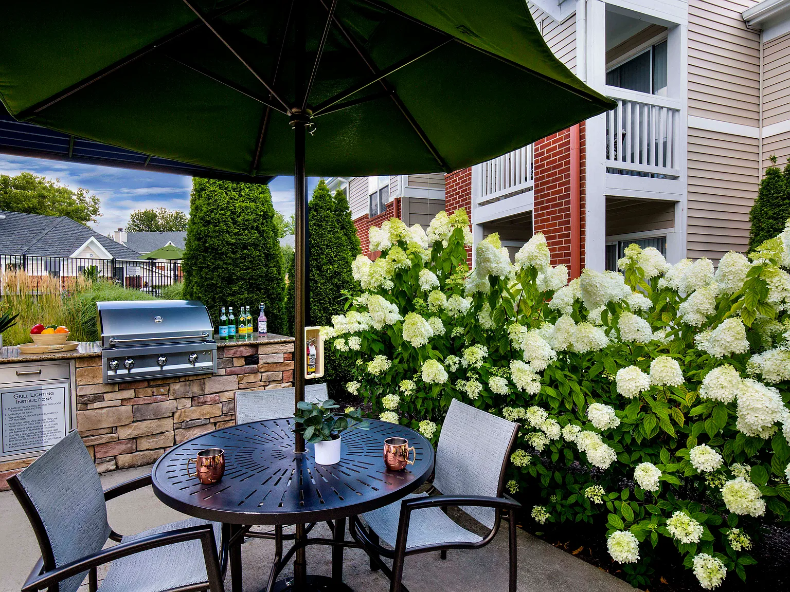The Lakes Apartments — Photo 4