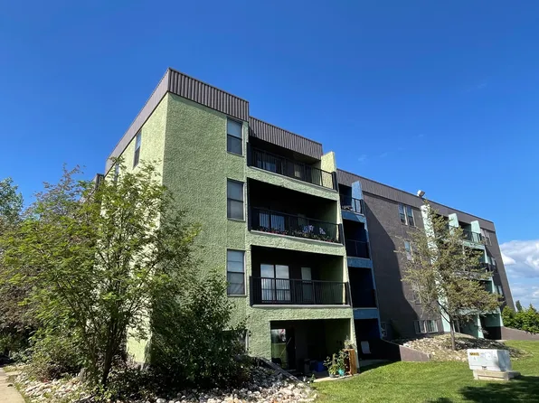 Windsor Place, 115 Spruce St, Wood Buffalo, AB T9K 1E2