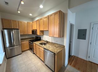 2143 N Western Ave APT 2F, Chicago, IL 60647