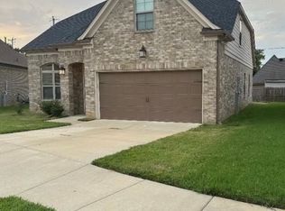 8324 Curtis Landing Dr, Memphis, TN 38125