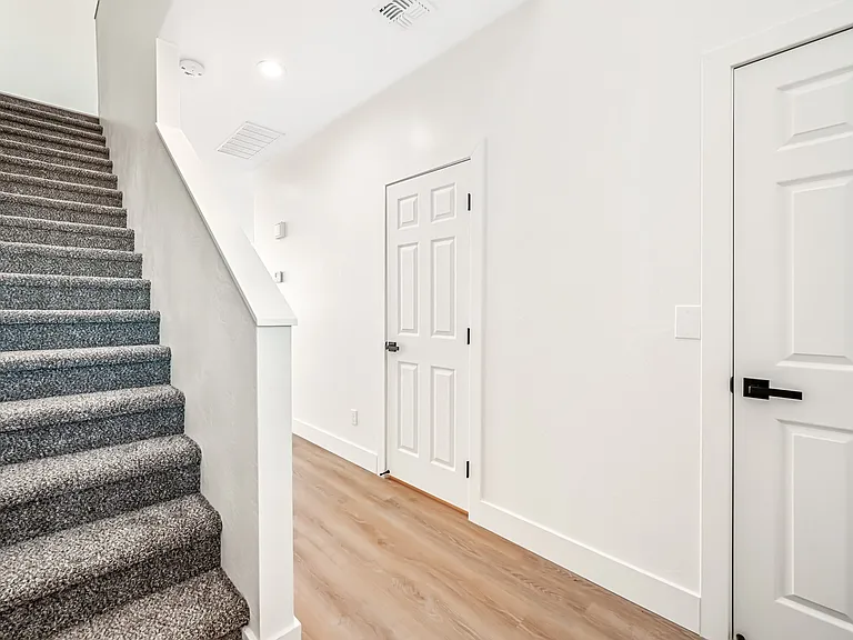 5505 W Palmaire Ave #4 — Photo 11