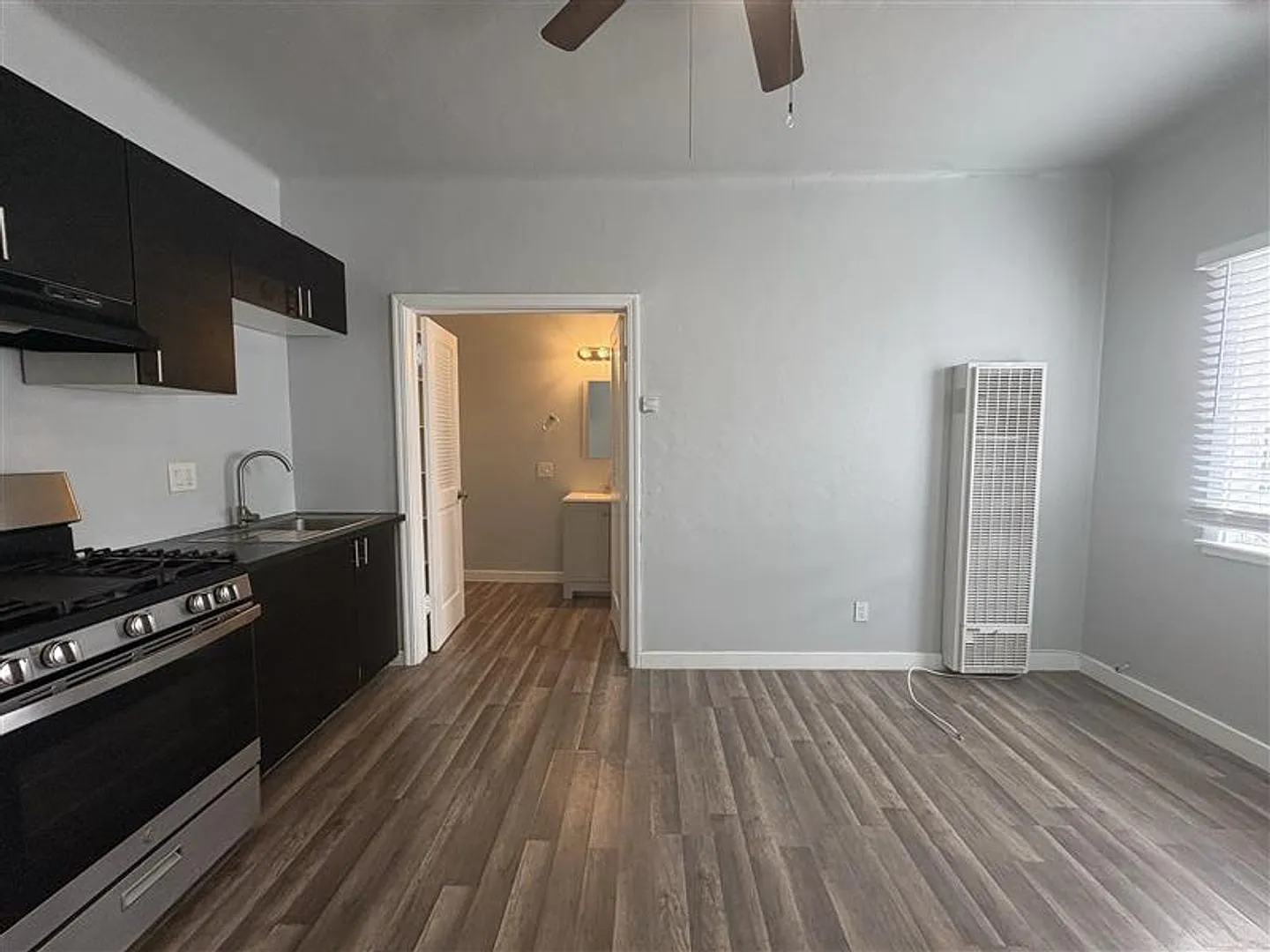 1000 Redondo Ave Apartments, Long Beach CA — Photo 3
