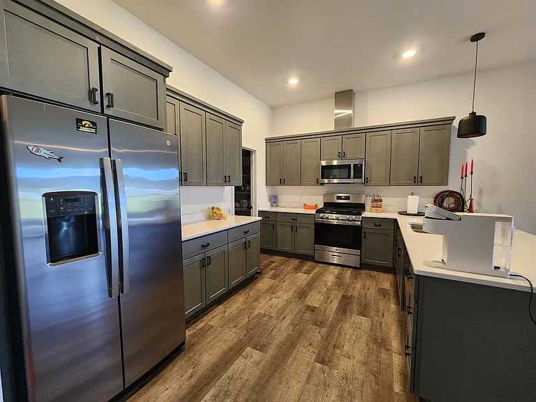 114 Dogwood Ln — Photo 6