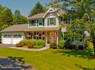 105 Kent Rd, Stroudsburg, PA 18360