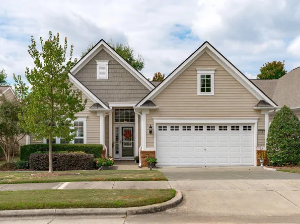 515 Garendon Dr, Cary, NC 27519