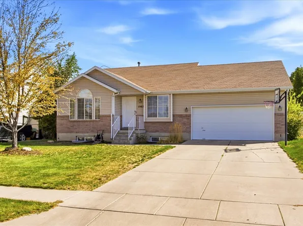 1562 N 2030 W, Clinton, UT 84015