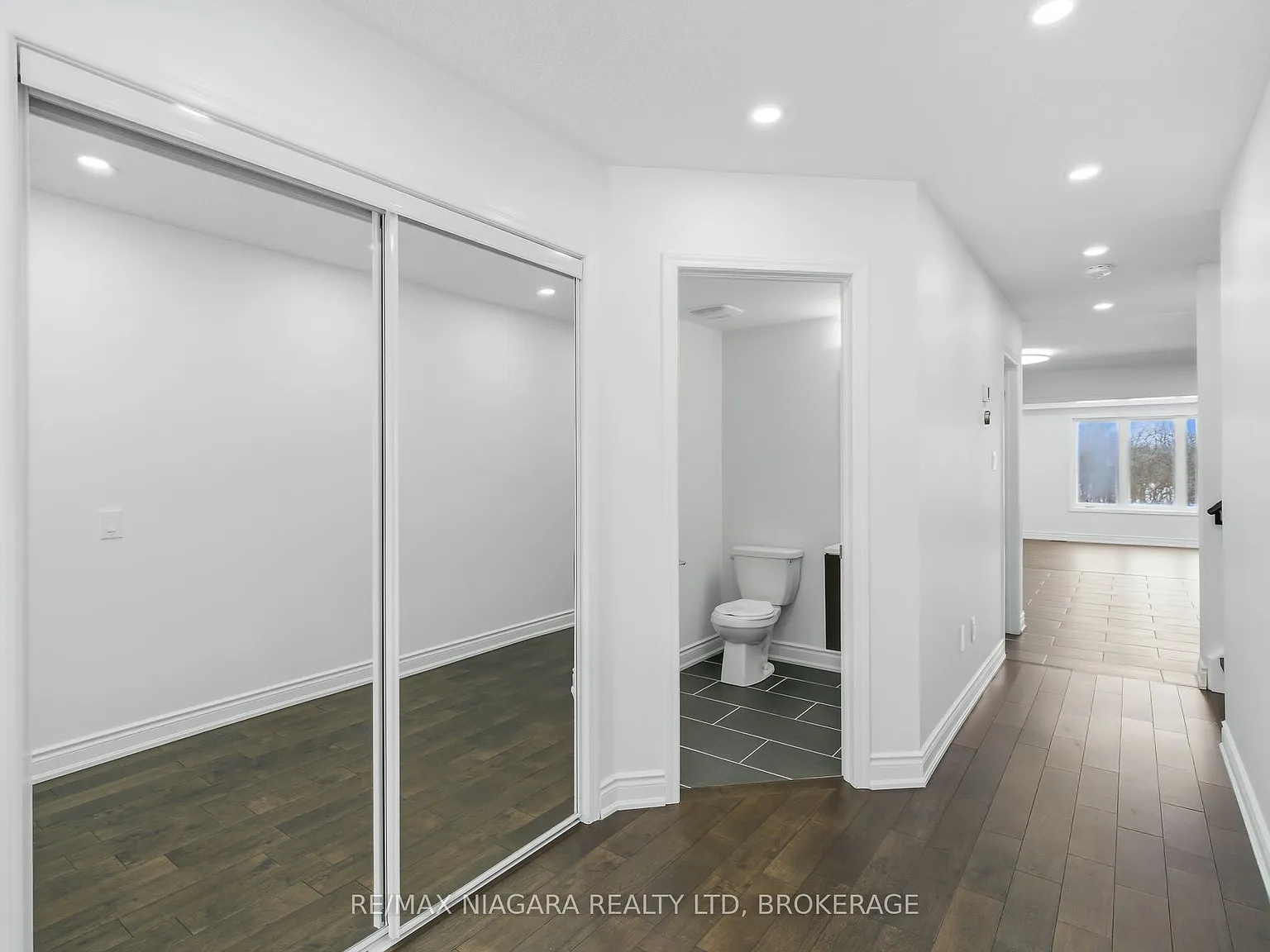 4 bed, $3,300 — Photo 4