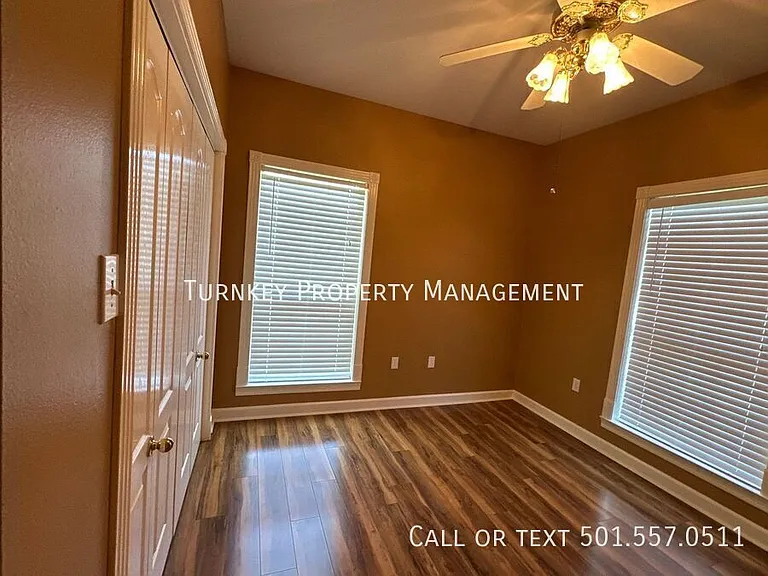 18 Kimberly Dr — Photo 5