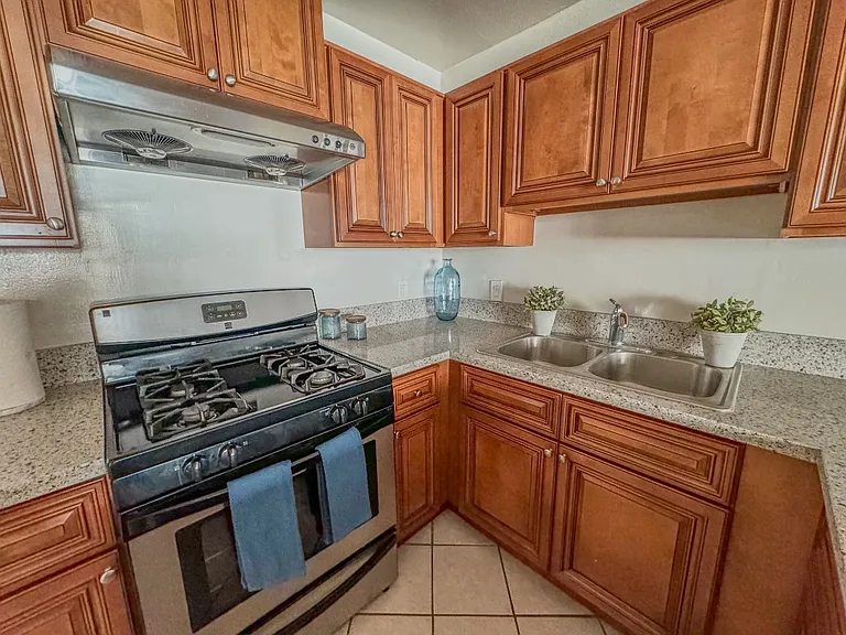 160 S Occidental Blvd #222 — Photo 3