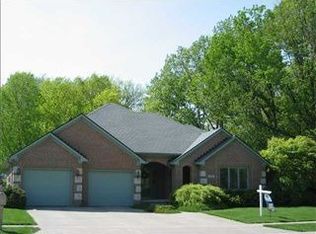 1206 Park Meadow Dr, Beech Grove, IN 46107