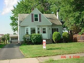 2nd image of 10018 Grace Ave