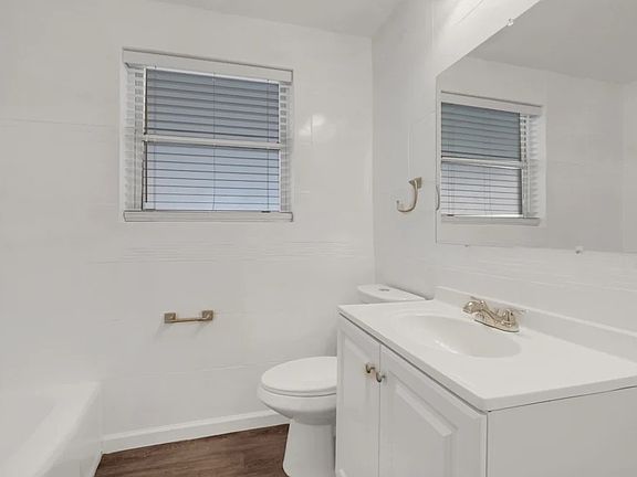 2nd image of 4839 Andromeda Rd