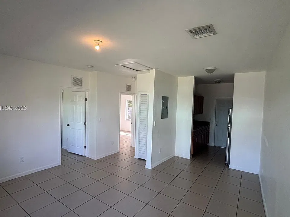 8321 NE Miami Ct #4