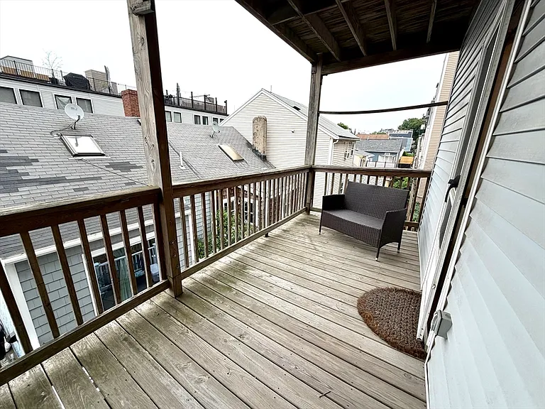 244 W 3rd St #2 — Photo 15