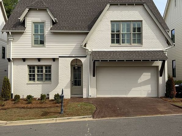 1124 Ninas Way