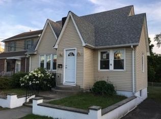 15 Blanche St, Secaucus, NJ 07094