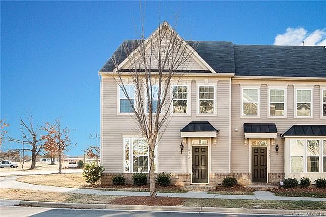 1st image of 9342 Lenox Pointe Dr #170