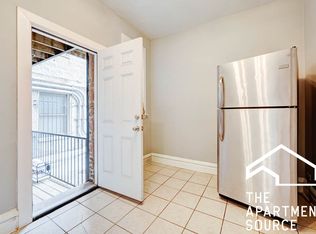 905 W Belmont Ave #3S, Chicago, IL 60657