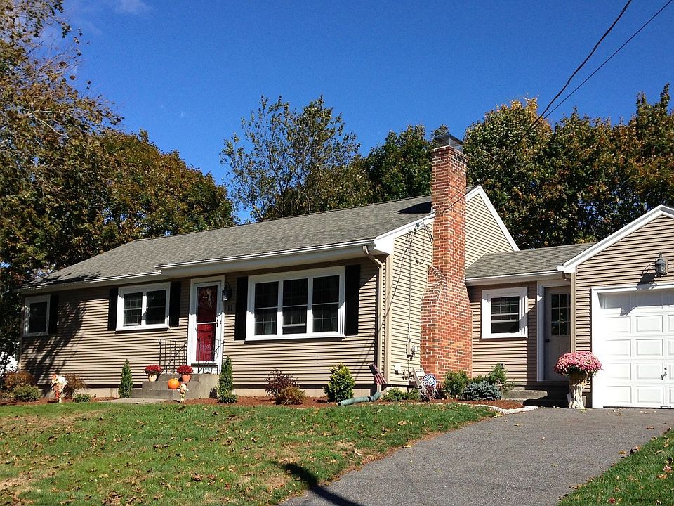 2nd image of 11 Dwight St