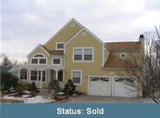 217 High Ridge Ct, Yorktown Heights, NY 10598