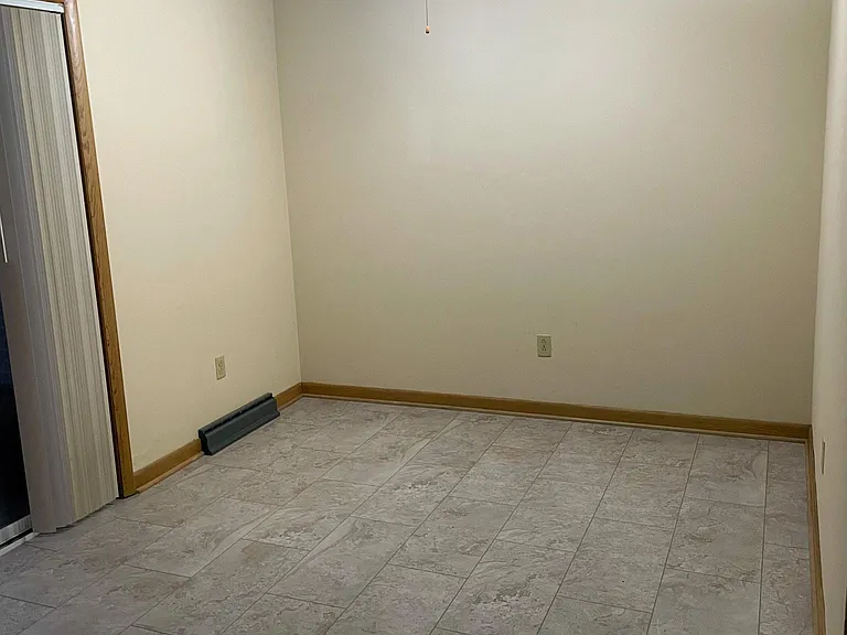 984 Stony Bridge Dr — Photo 5