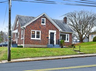 308 W Main St, Bath, PA 18014