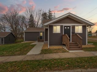 102 Buchannon St S, Waterville, MN 56096