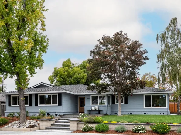 1887 Walnut Dr, Mountain View, CA 94040