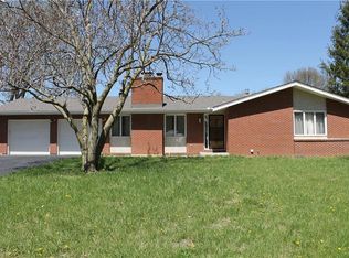 204 Highland Dr, Smithville, MO 64089