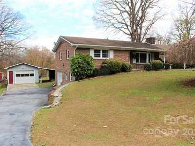 520 Halsbury Ave, Hendersonville, NC, 28791