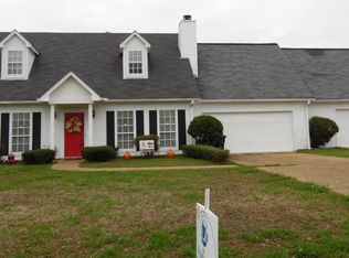 681 Olympic Dr, Flowood, MS 39232