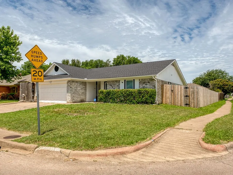 1700 Willow Vale Dr