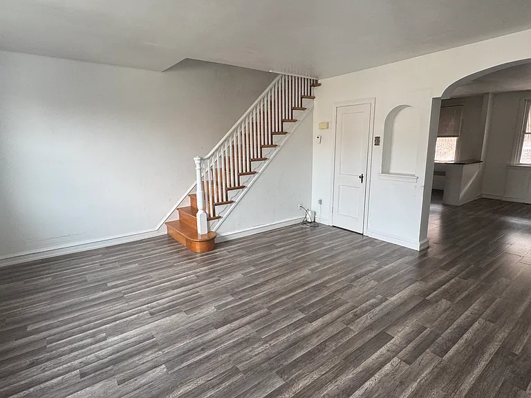 4218 Tudor St — Photo 2