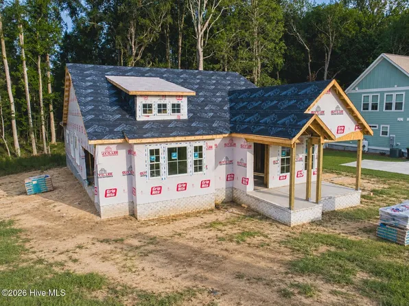 161 S Brightleaf Drive, Minnesott Beach, NC 28510