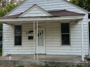 909 S Maffit St, Decatur, IL 62521