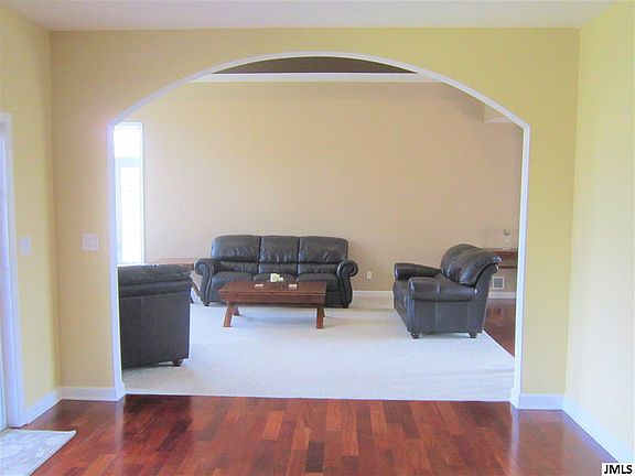 5th image of 6120 Stonecreek Dr