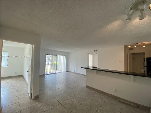 (undisclosed Address), Hollywood, FL 33021