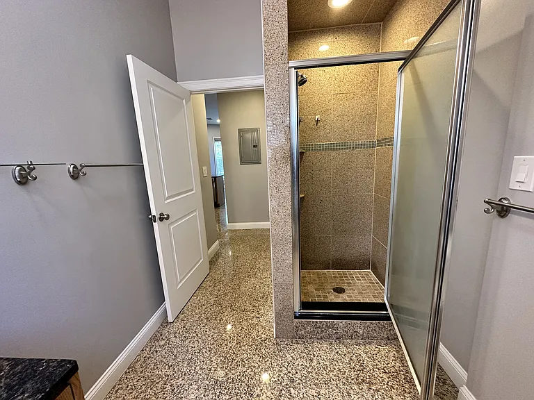 8 Bard Ave #2 — Photo 14
